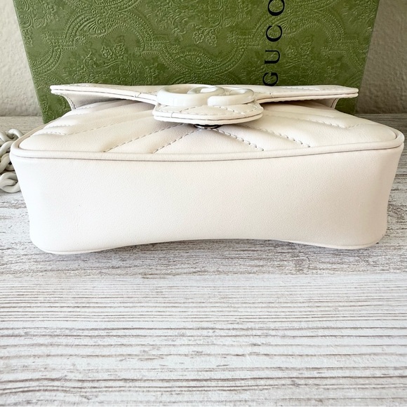 New Gucci Marmont GG belt shoulder leather mini bag with chain size 65 white - Picture 12 of 15